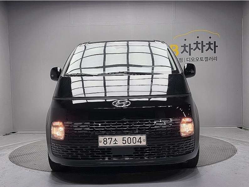 현대 스타리아 2.2 디젤 카고 3인승 모던